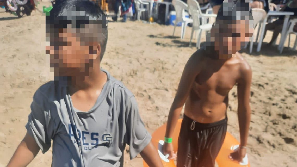 Dos menores de edad son rescatados por guardavidas en playa Rincón de Guayabitos